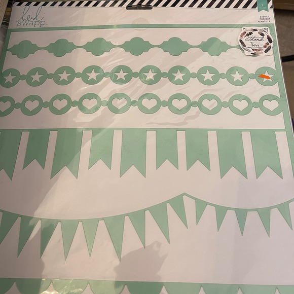 Heidi Swapp Stensil Border banners Stars Hearts & More - Picture 2 of 3